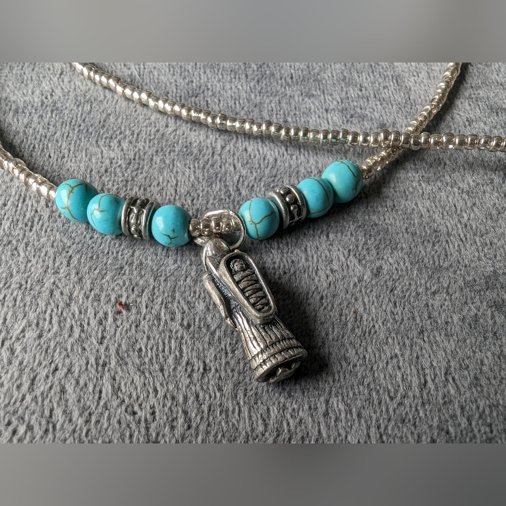 Handmade Indigenous Beadwork - Picture 3 of 3